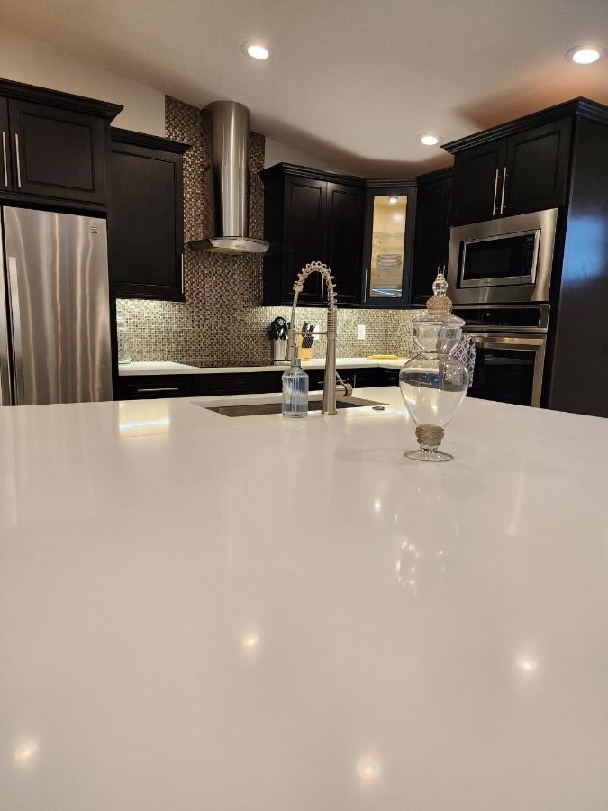 The Villa Orlando@College Park. Sleeps16 المظهر الخارجي الصورة