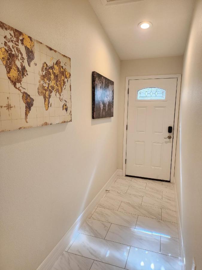 The Villa Orlando@College Park. Sleeps16 المظهر الخارجي الصورة